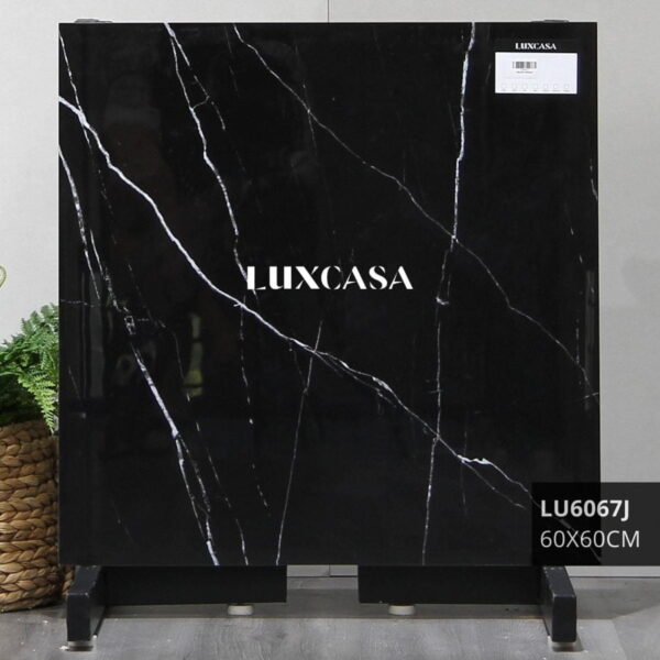 LU6067J thực tế.900x900