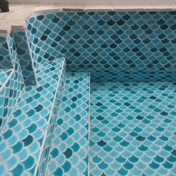 Gạch mosaic vảy cá MHF 9002 (mix màu) ốp hồ bơi 3