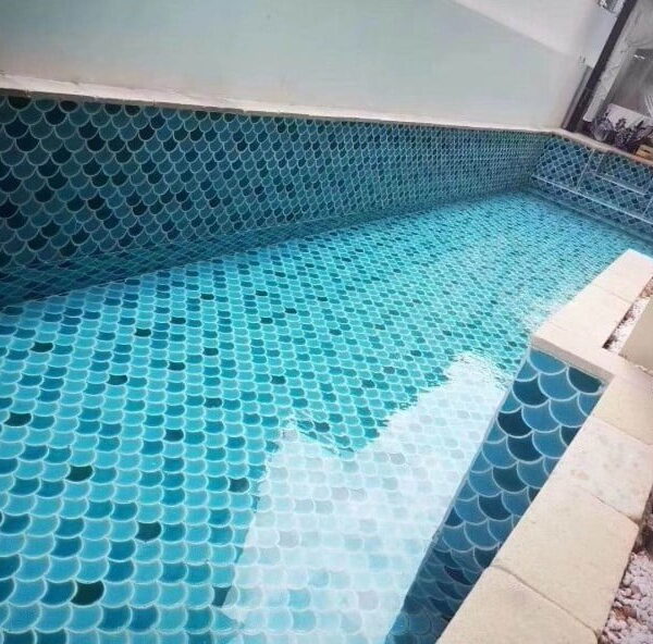 Gạch mosaic vảy cá MHF 9002 (mix màu) ốp hồ bơi 4