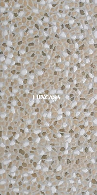 Gạch lát sân hình sỏi kích thước 30x60 mang màu vàng be, tạo nền nâng cao vẻ ấm áp và trang nhã cho không gian sân vườn