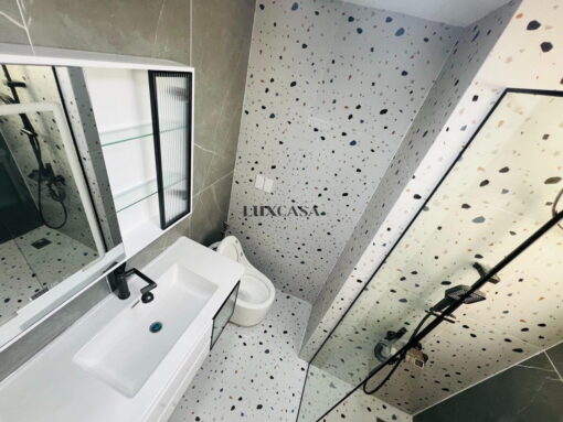 LU6C01 ốp tường wc