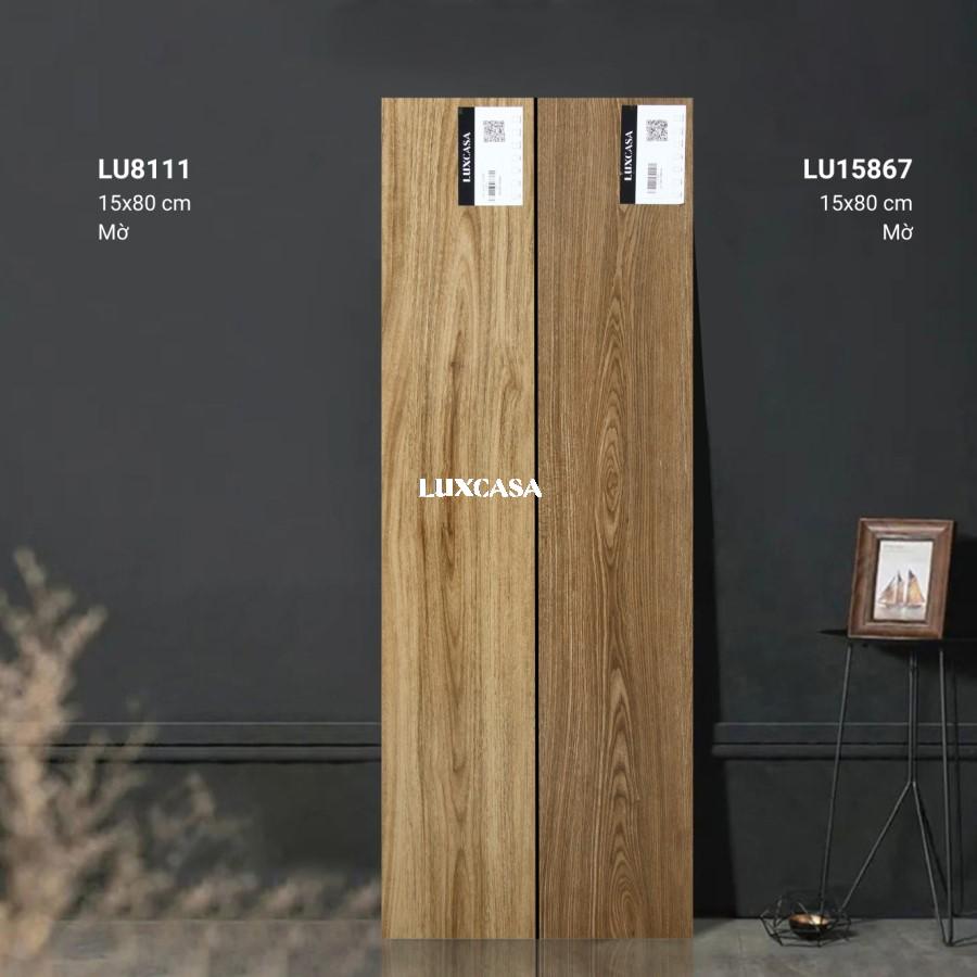 Với sự sang trọng và tinh tế của 2 mẫu gạch vân gỗ 15x80cm, LU8111 và LU15867, bạn sẽ tạo nên không gian hài hòa và đẳng cấp cho ngôi nhà của mình.