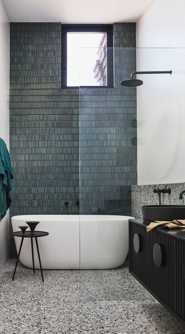 Gạch mosaic màu xanh lá ốp nhà tắm