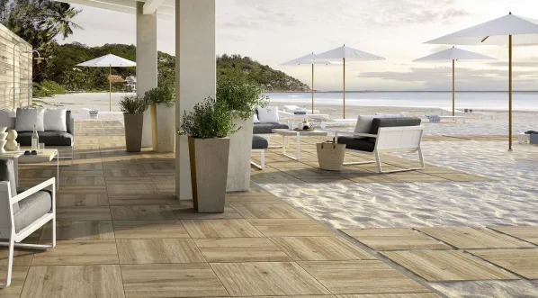 Gạch gỗ 60x60, lát nền, không lo mối mọt, nứt nẻ, mang đến sự ổn định và vẻ đẹp ấn tượng cho không gian nội thất