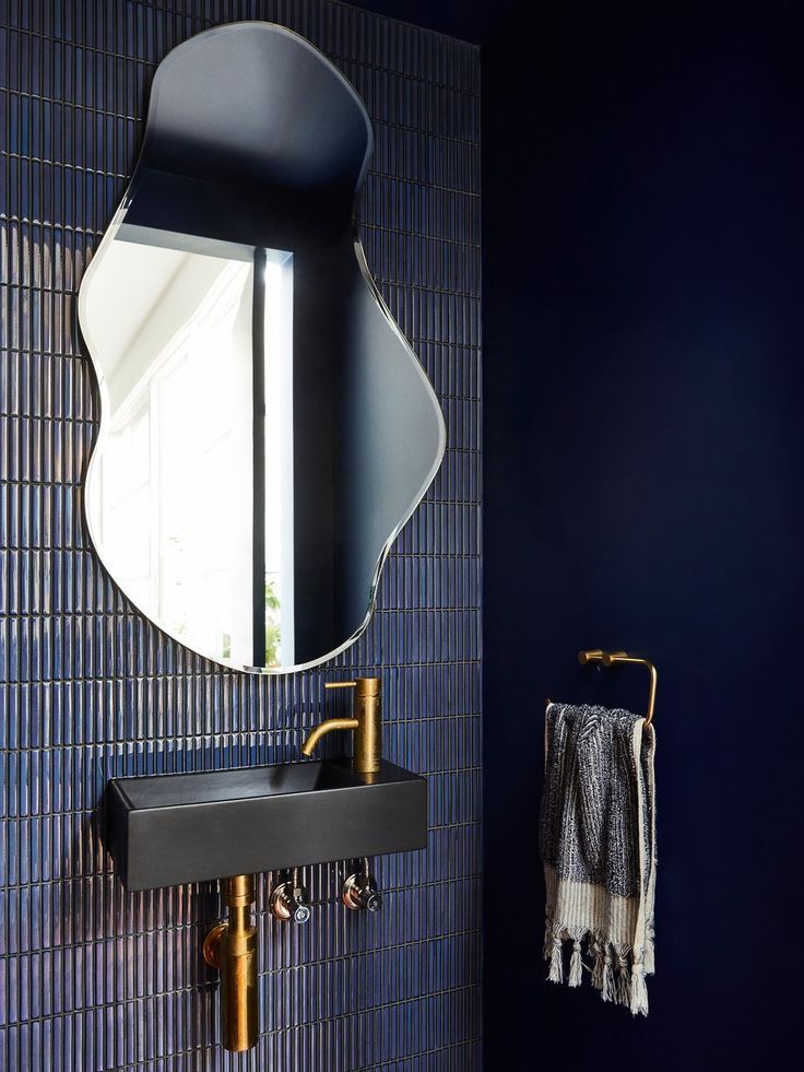Mẫu gạch thẻ mosaic xanh dương MHT028 ốp nhà tắm