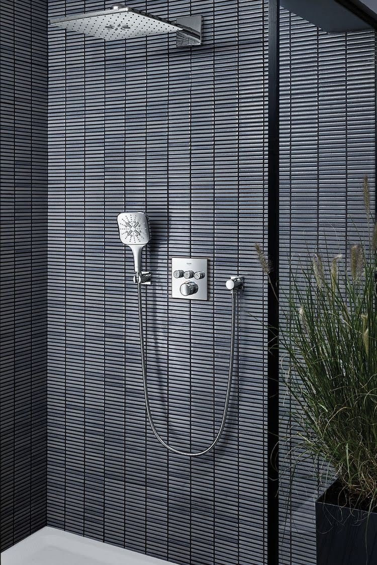 Gạch mosaic ốp nhà tắm - khu vực tường nhà tắm tạo cảm giác thư thái