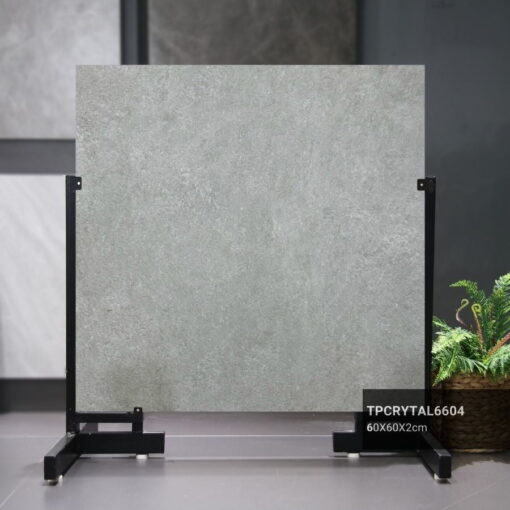 Hình chụp thực tế gạch sân vườn 60x60x2cm TPCRYTAL6604