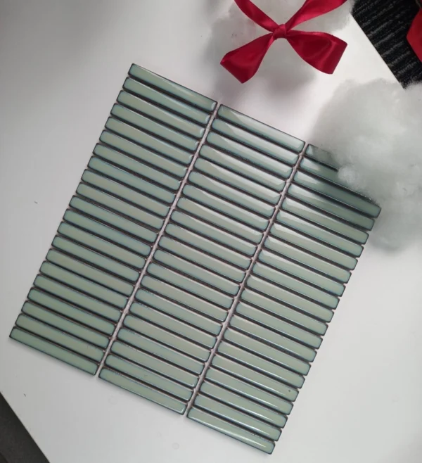 GẠCH THẺ STRIPE XANH BƠ