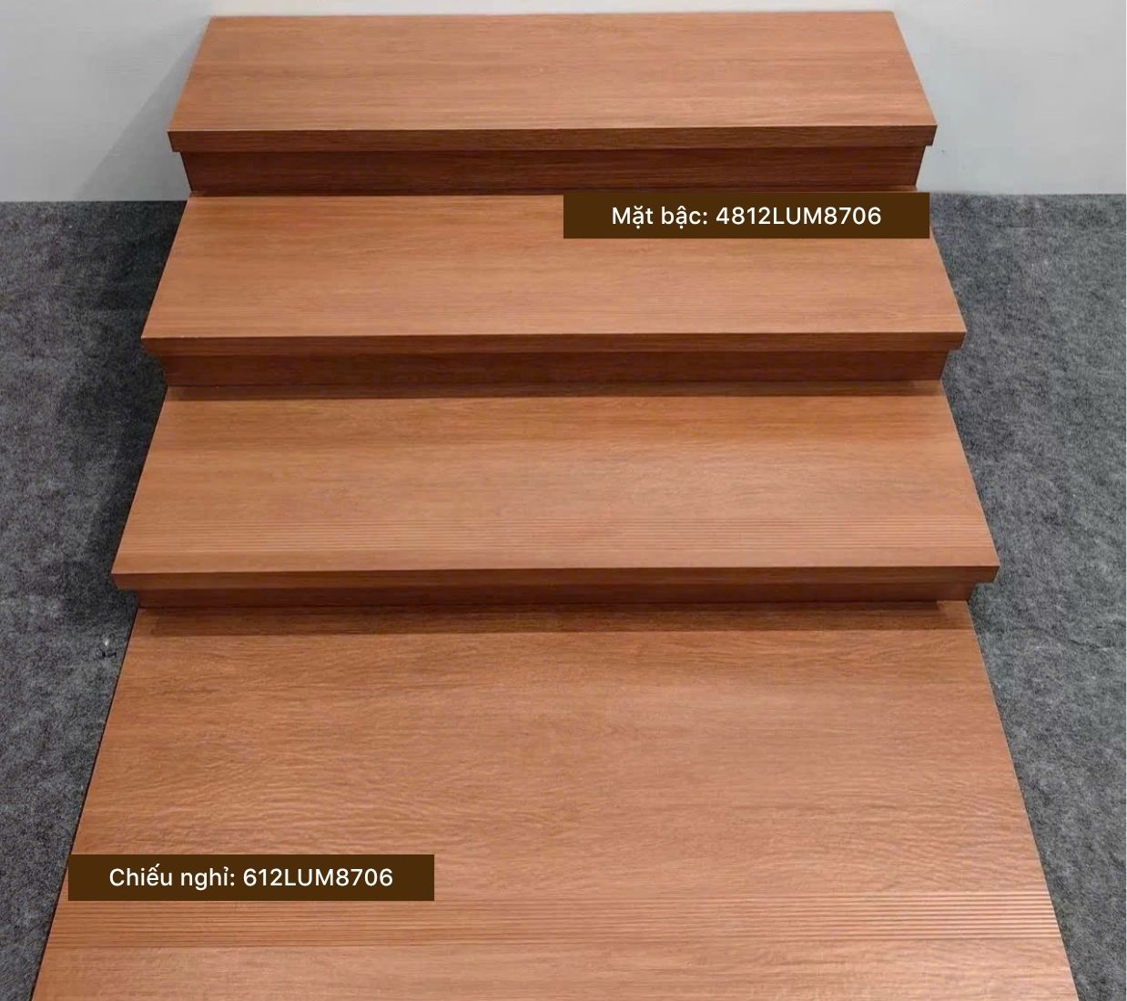 Gạch vân gỗ cầu thang 4812LUM8706