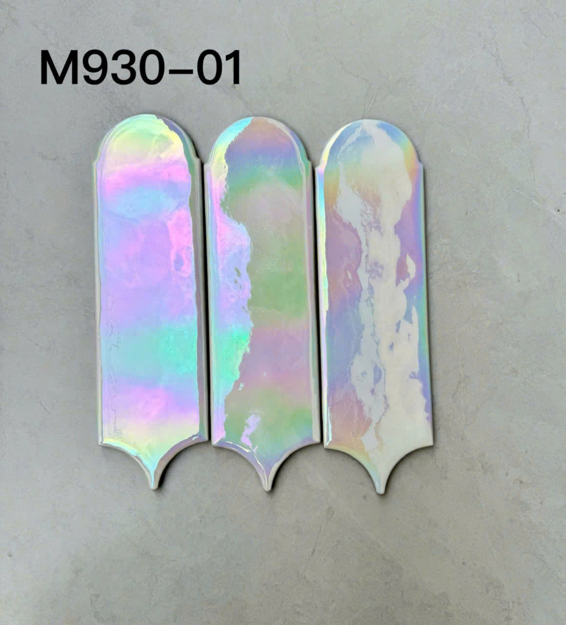 GẠCH LÔNG VŨ M930-01 HOLOGRAM