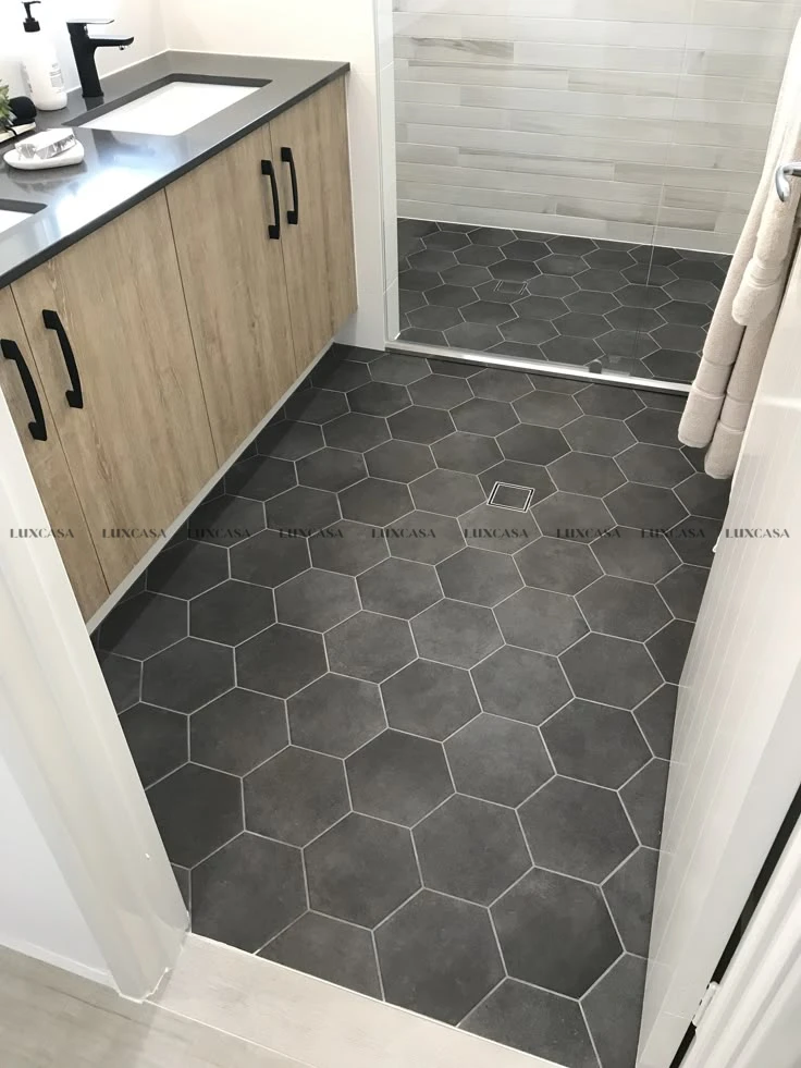 Gạch lục giác xi măng đen lát nhà vệ sinh 200X230 20LU3645