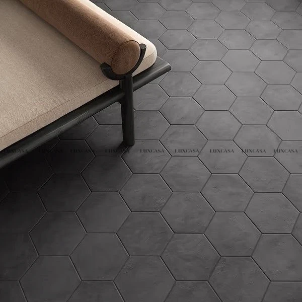 Gạch lục giác xi măng đen lát nền nhà 200X230 20LU3645