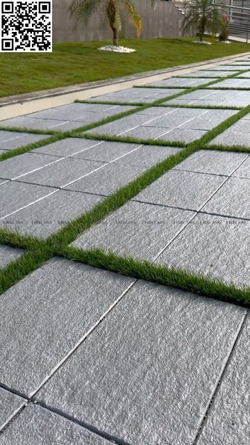 Đá chẻ 30x60 lát sân vườn chống trơn