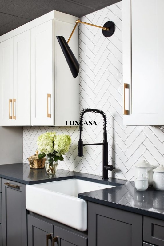 Gạch thẻ ốp bếp màu trắng