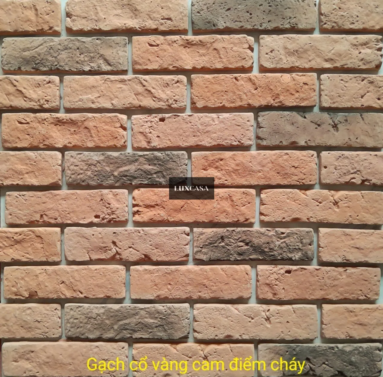 Gạch giả cổ vàng cam điểm cháy
