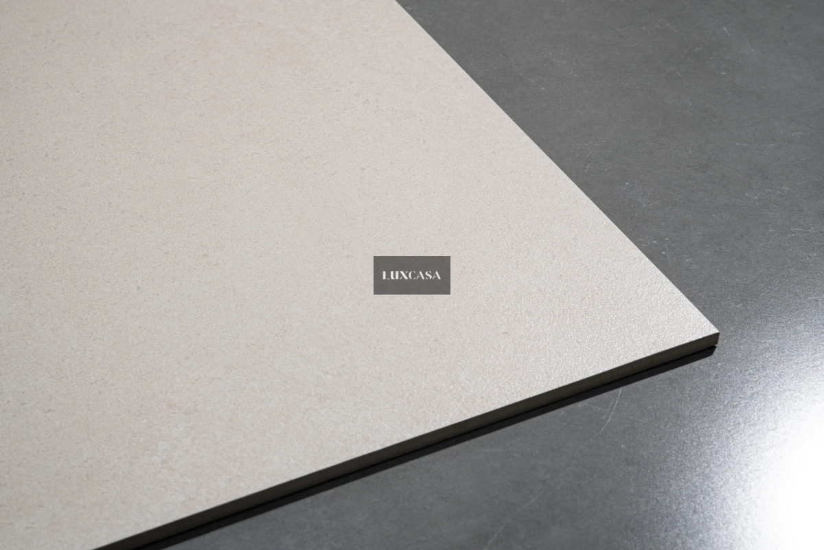 Bề mặt gạch mờ nhàm 60x60 60LU6672W