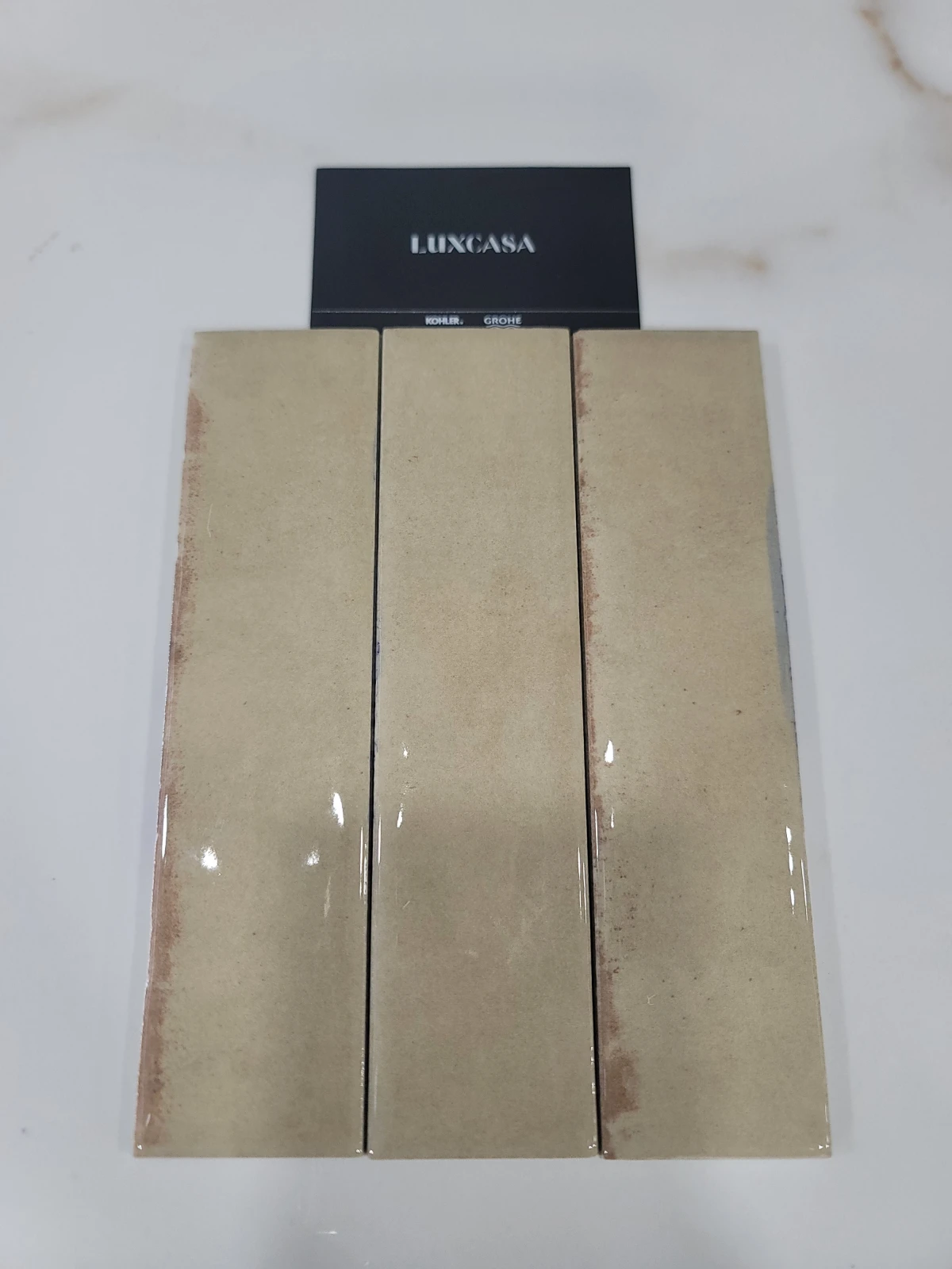 Mẫu gạch thẻ bóng 50x200mm  LUIN5201