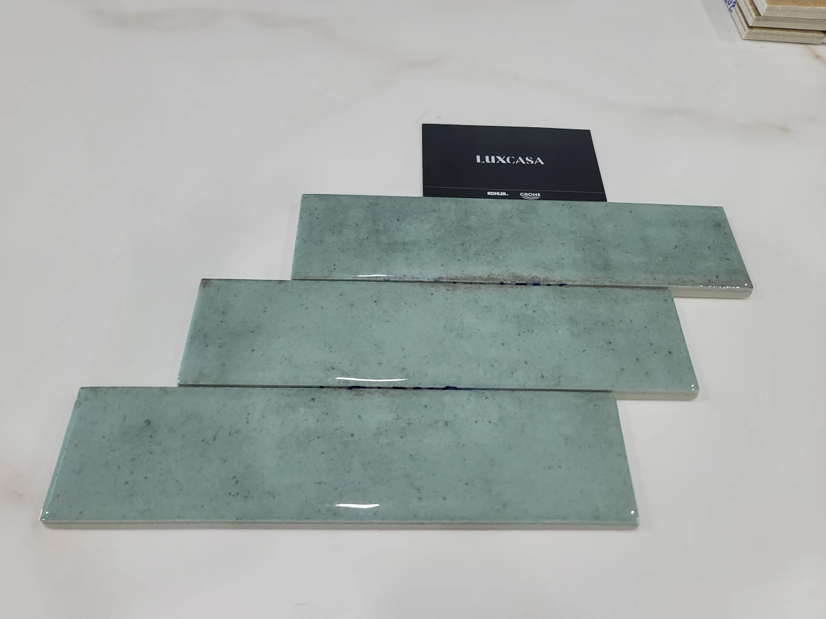 Mẫu gạch thẻ bóng 50x200mm LUIN5206 (1)