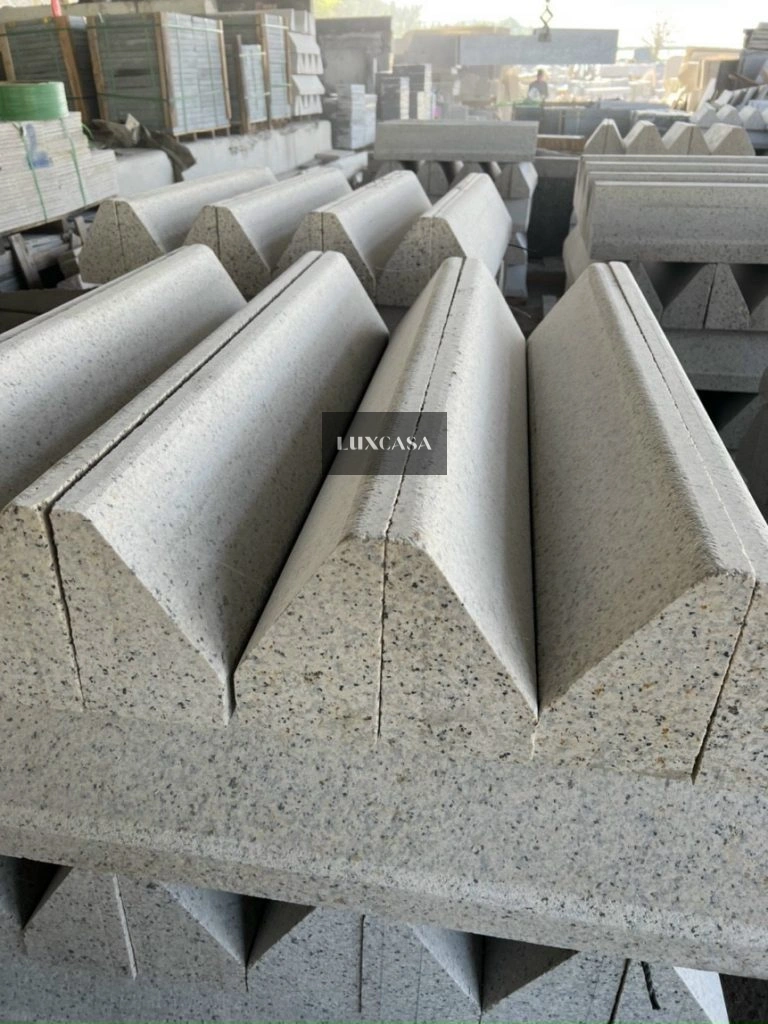 Đá bó vỉa vàng Bình Định