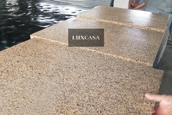 Đá granite vàng Bình Định 40x40cm