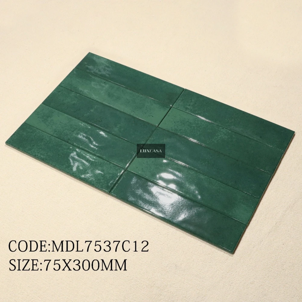 Gạch thẻ 75x300 xanh lá đậm LUMDL7537C12