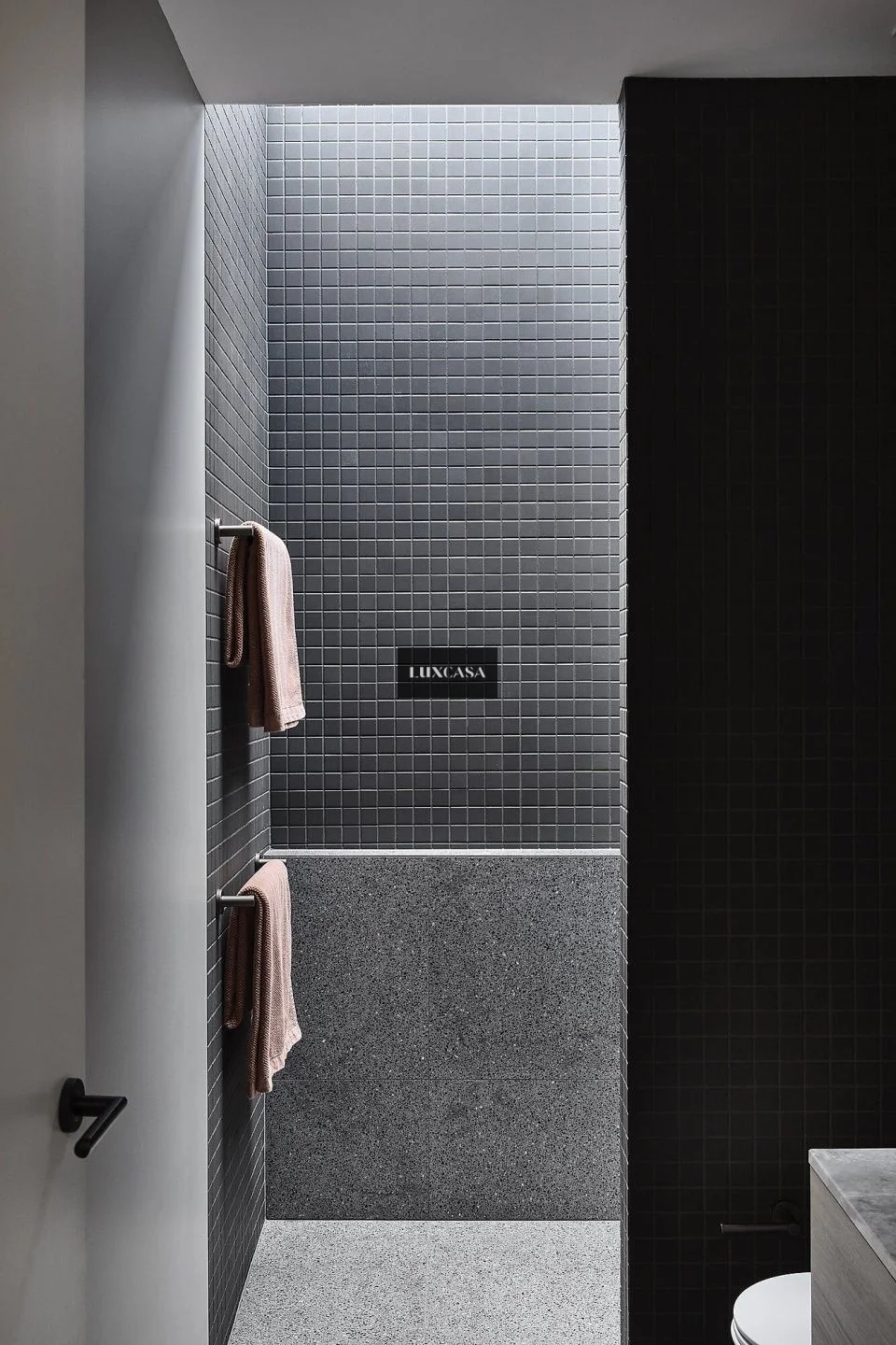 Gạch Mosaic chống trượt cho nhà tắm